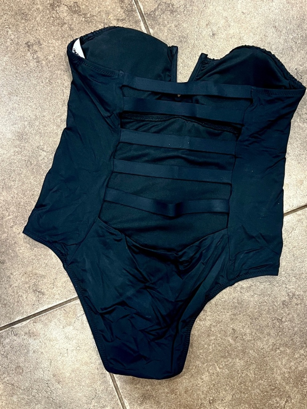 Set Of 5 One-Piece Women’s Swimsuits View 4